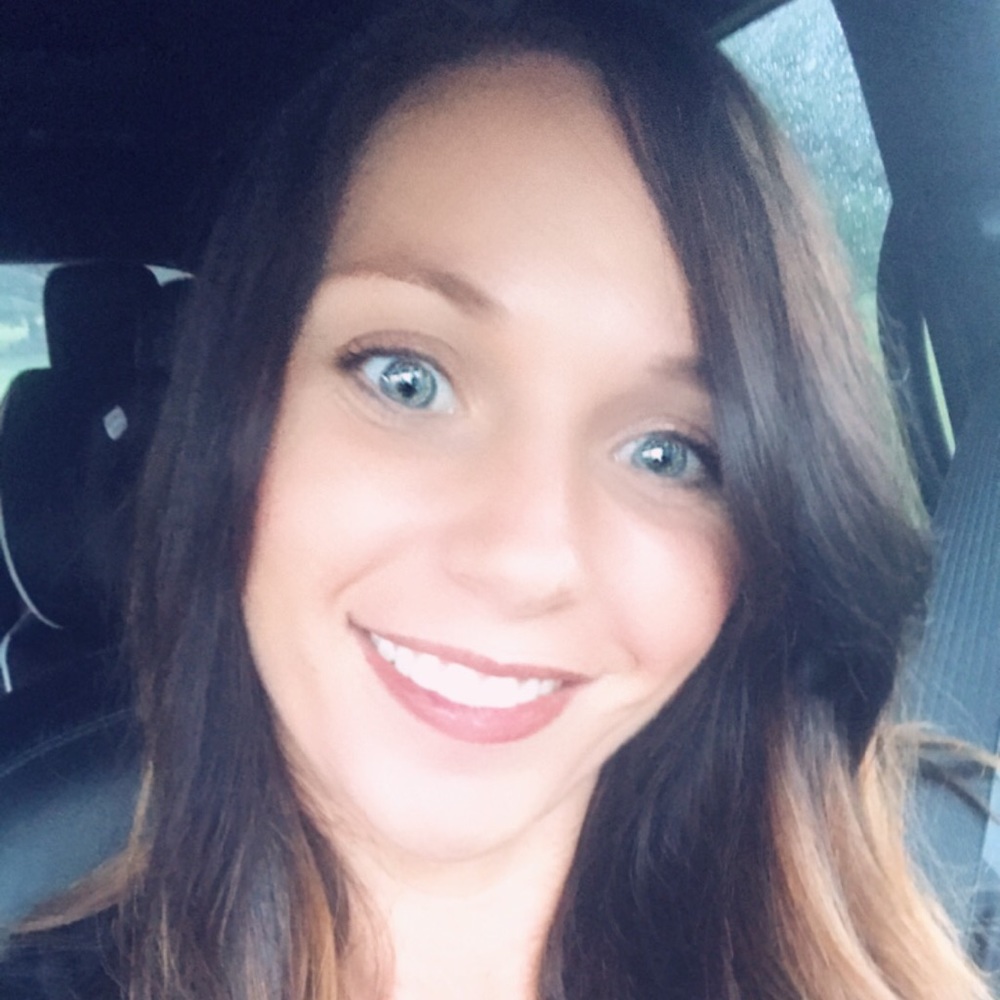 Meet your Posher, Andrea